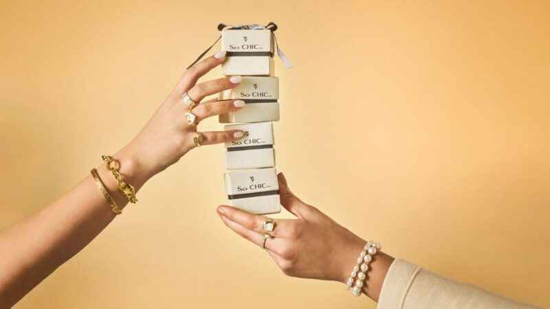 Sade ve Zarif: Minimalist Takılar Nasıl Kullanılır?