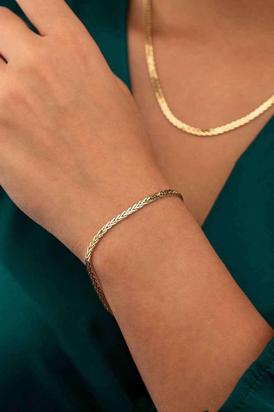 altın zincir bileklik
